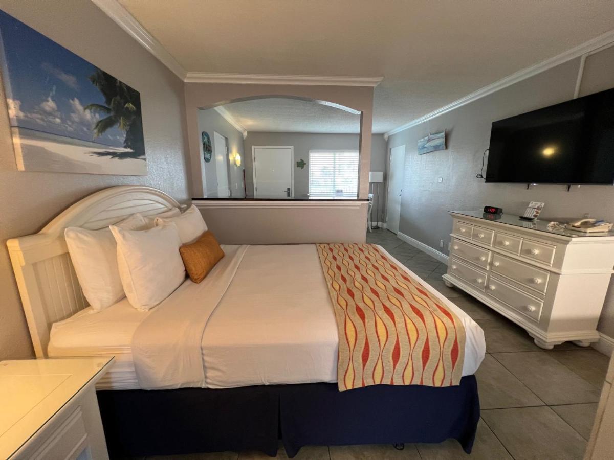 Pelican Pointe Clearwater Beach Hotel מראה חיצוני תמונה