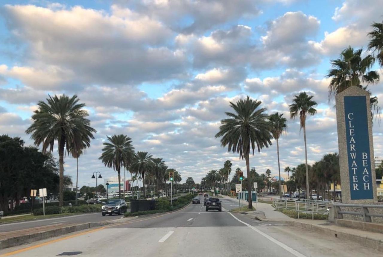 Pelican Pointe Clearwater Beach Hotel מראה חיצוני תמונה