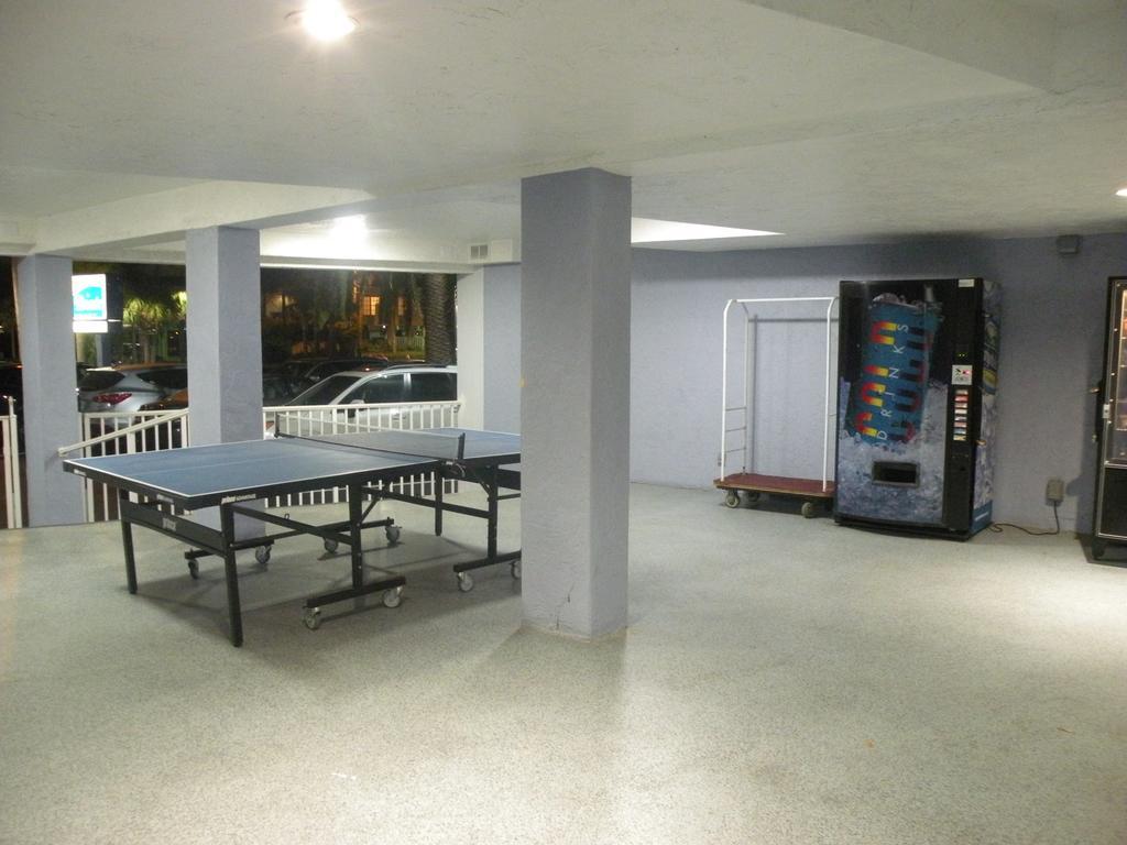 Pelican Pointe Clearwater Beach Hotel מראה חיצוני תמונה